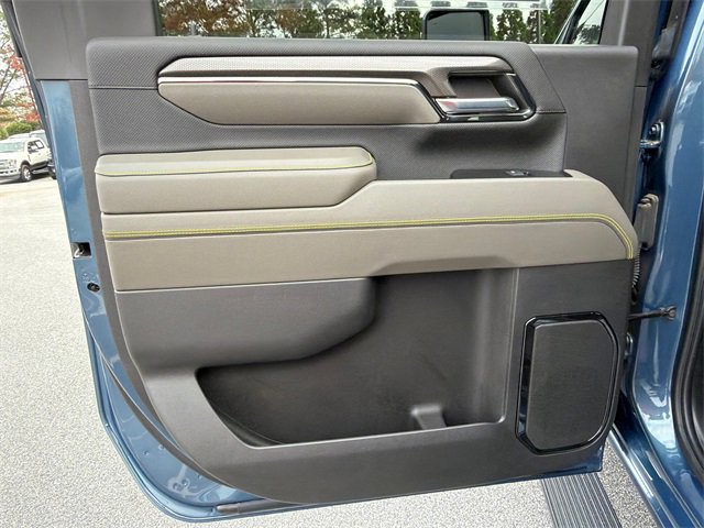 Used 2024 Chevrolet Silverado 2500 ZR2 w/ Technology Package image 21