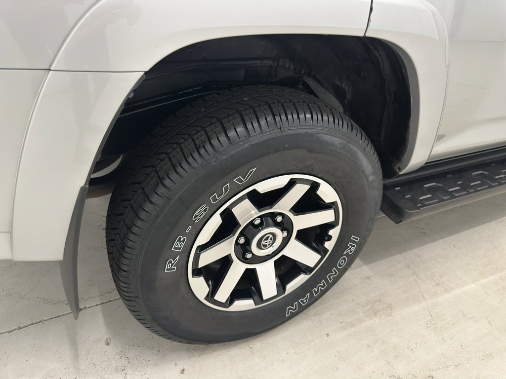 Used 2024 Toyota 4Runner TRD Off-Road Premium image 8