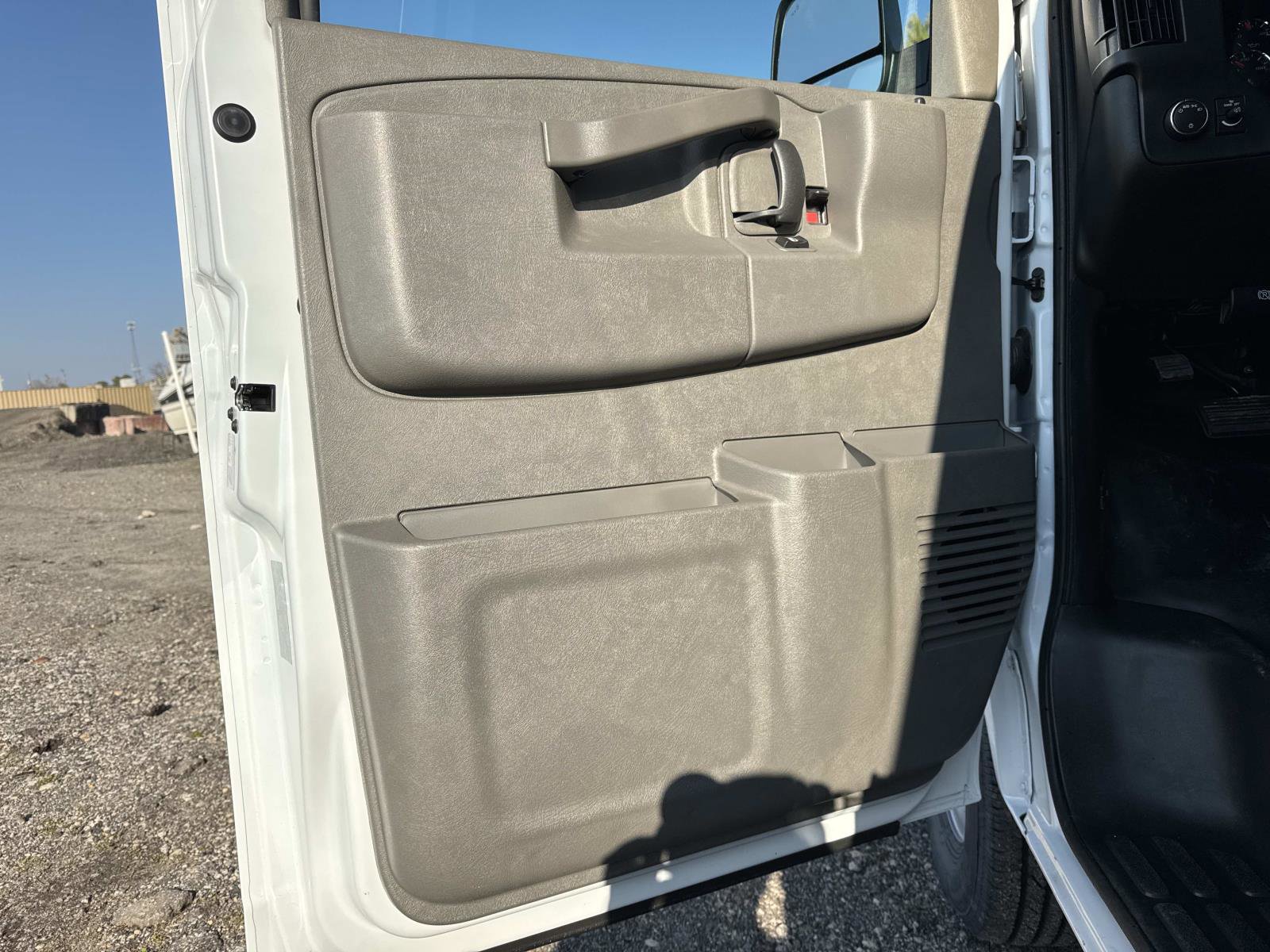 New 2026 GMC Savana 2500 w/ Driver Convenience Package image 18