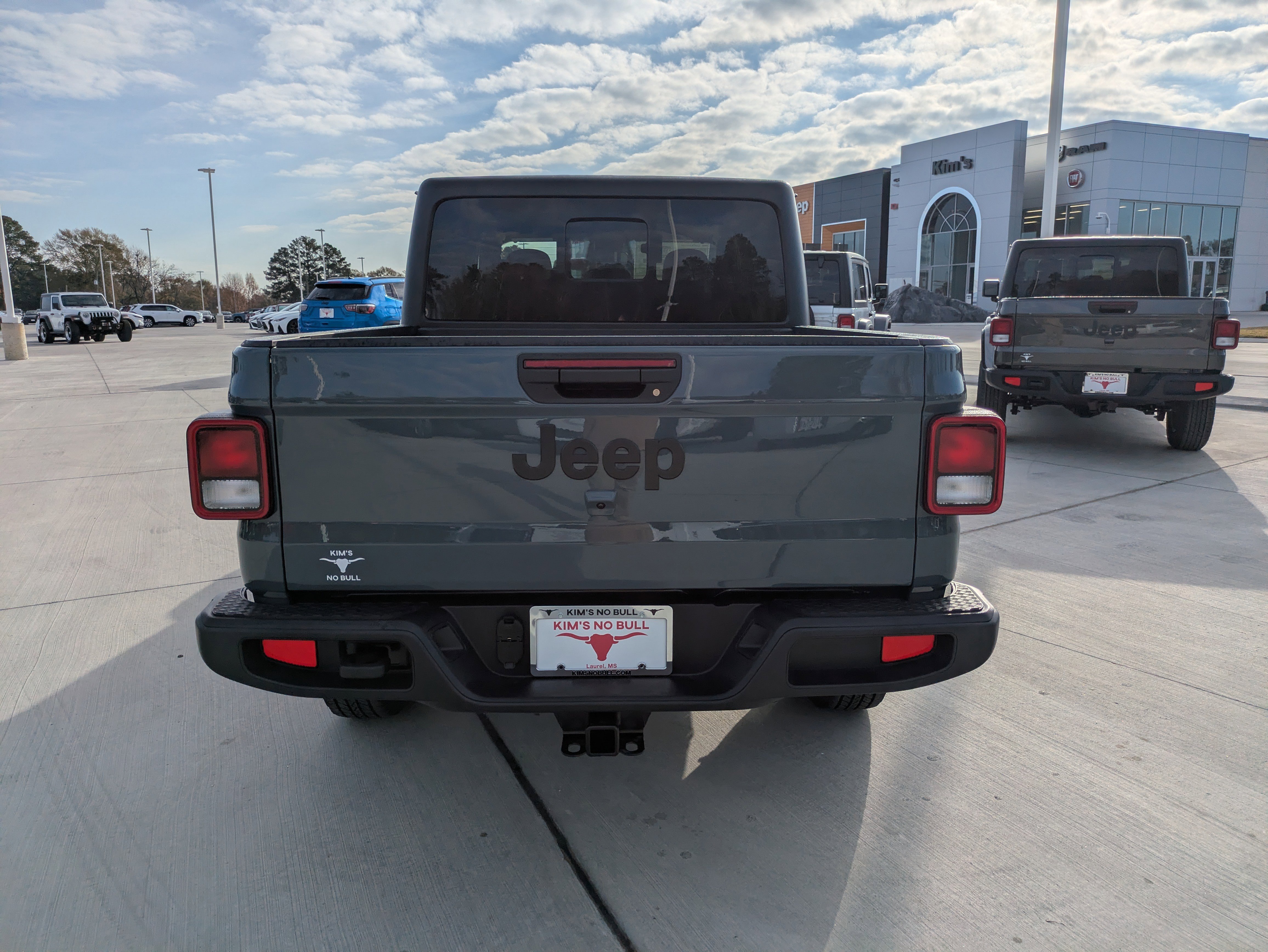 New 2026 Jeep Gladiator Sport AWD/4WD image 6