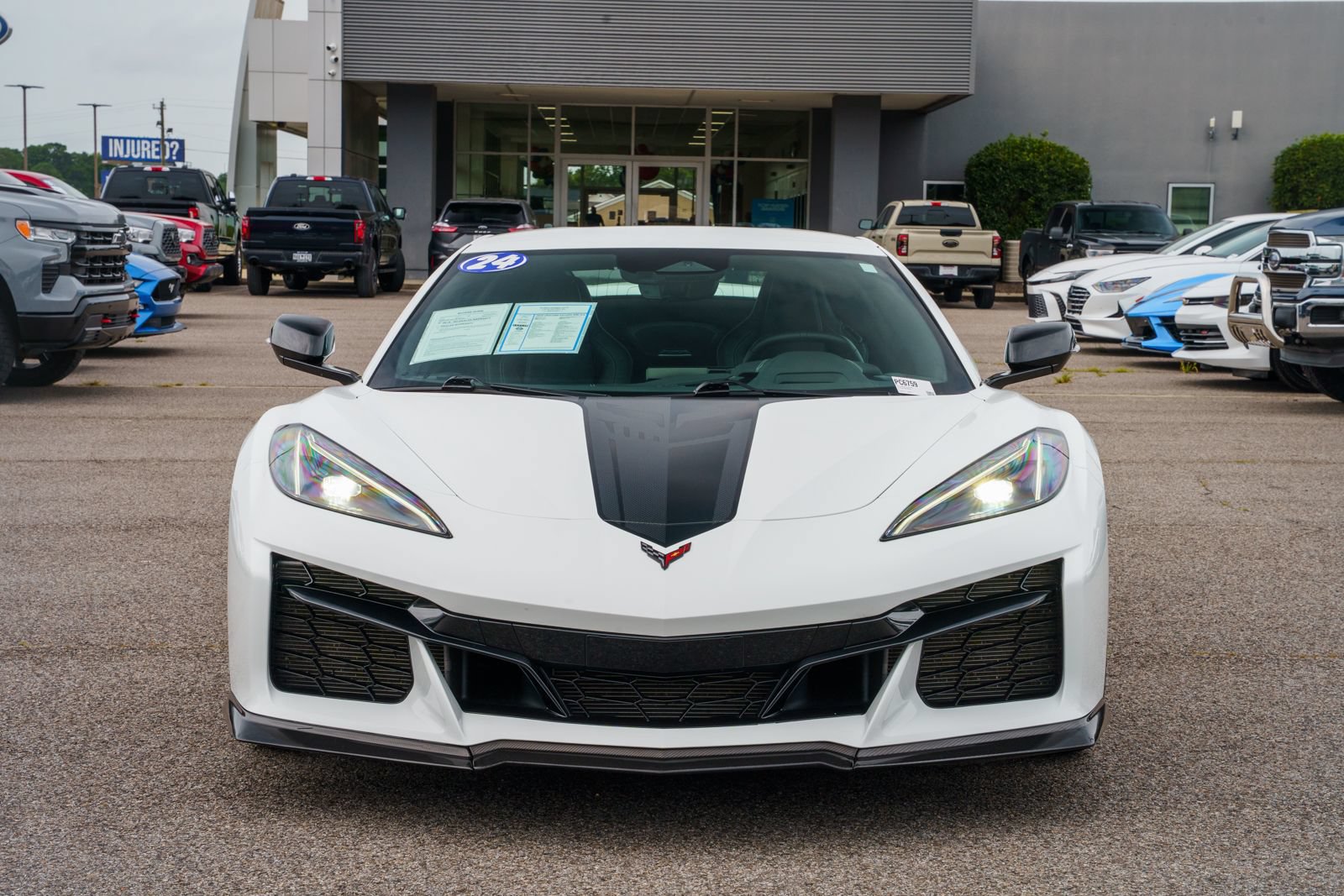 Used 2024 Chevrolet Corvette Z06 RWD image 6