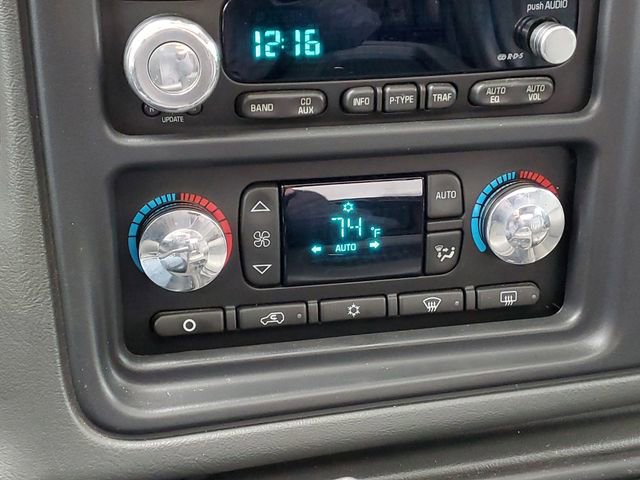 Used 2004 Chevrolet Avalanche Z71 w/ Sun And Sound Package image 26