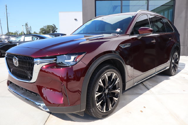 Used 2024 MAZDA CX-90 Plug-In Hybrid w/ Premium Pkg AWD/4WD image 8
