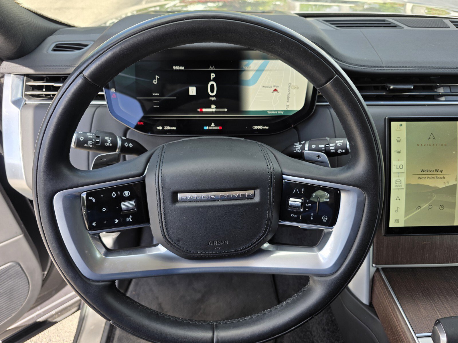 Certified 2024 Land Rover Range Rover SE AWD/4WD image 18