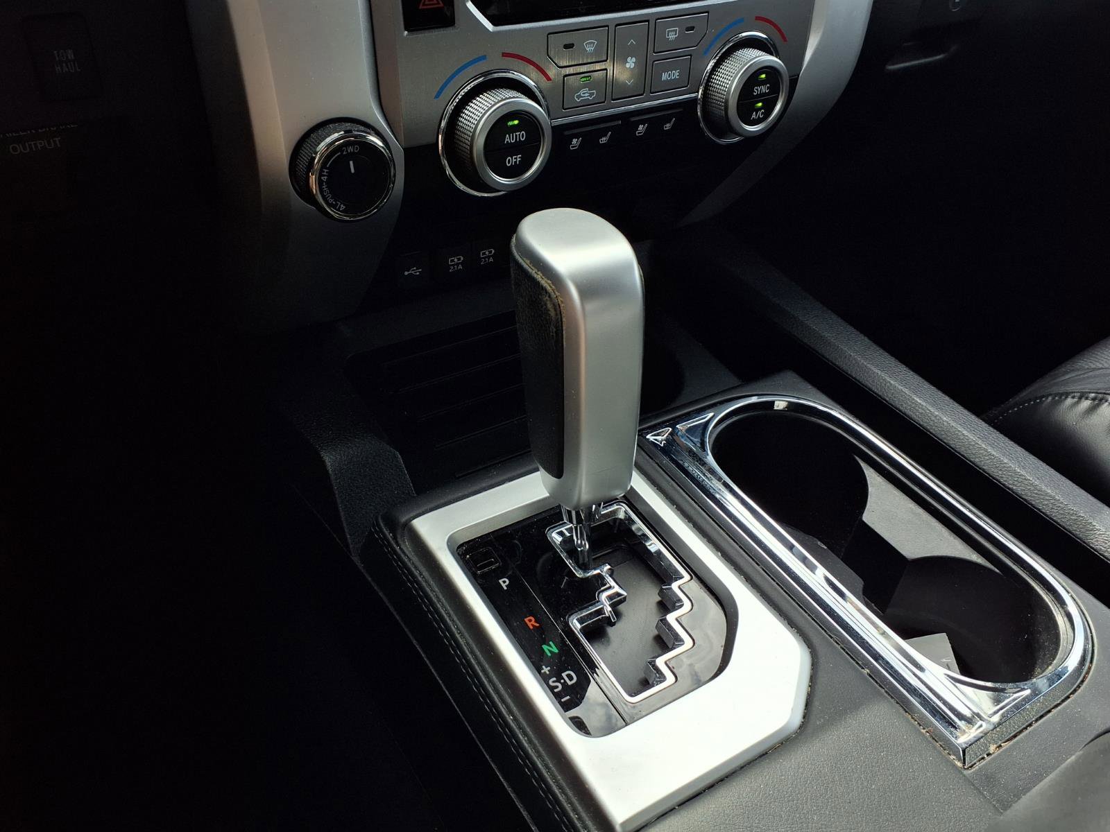 Certified 2020 Toyota Tundra Platinum AWD/4WD image 14