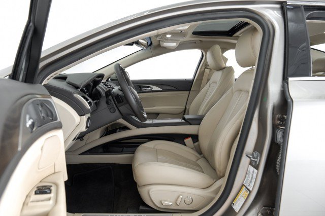 Used 2019 Lincoln MKZ Reserve FWD image 37
