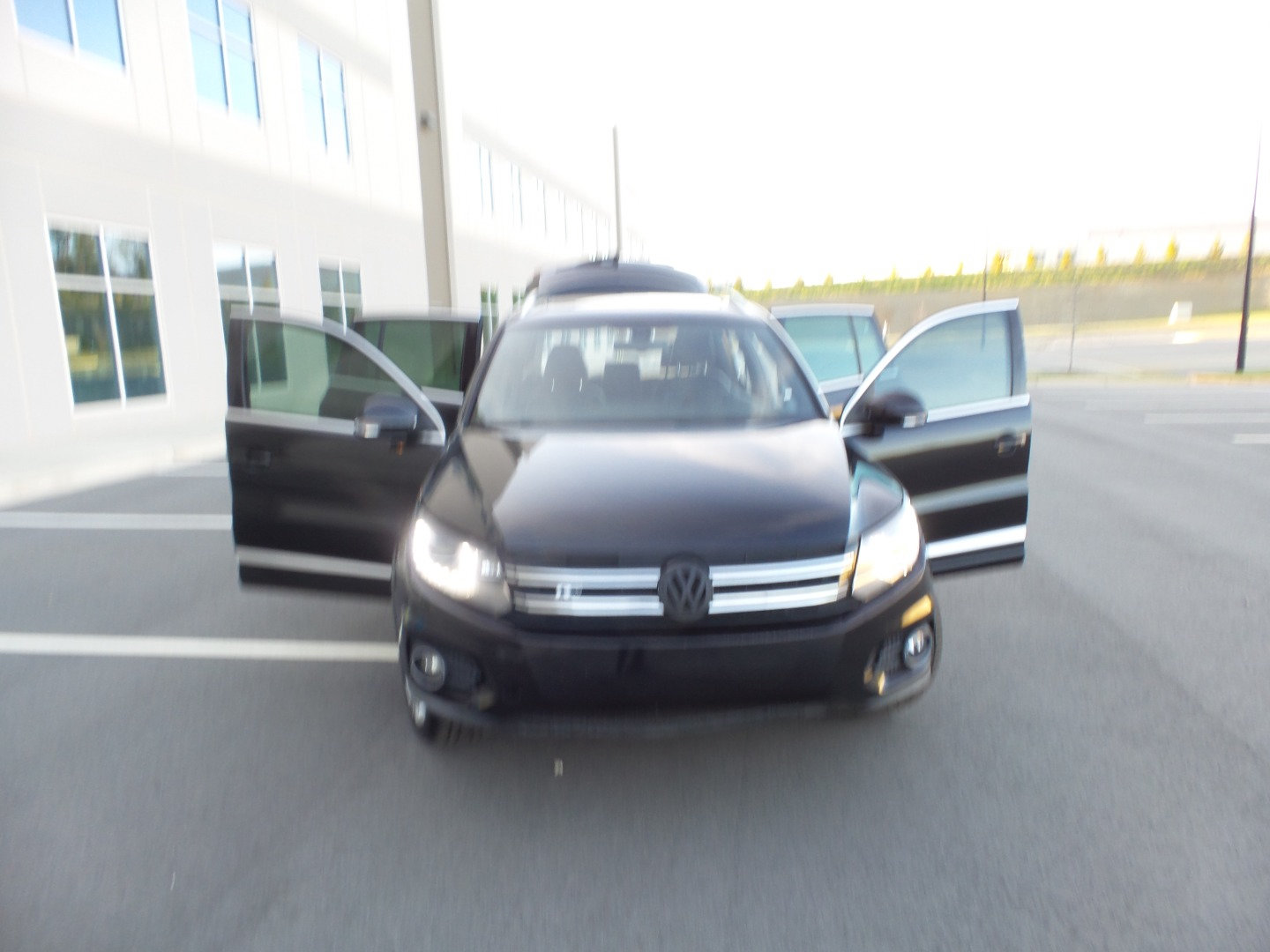 Used 2015 Volkswagen Tiguan R-Line FWD image 58