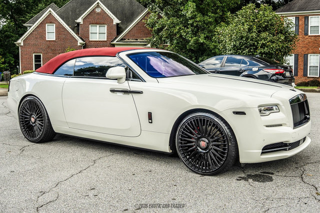 Used 2016 Rolls-Royce Dawn RWD image 20
