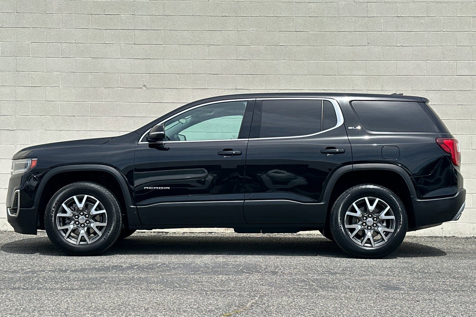 Certified 2022 GMC Acadia SLE image 7
