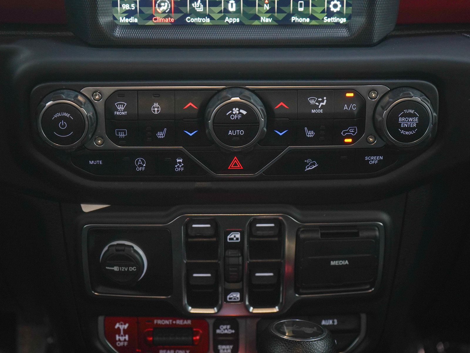 Used 2021 Jeep Wrangler Unlimited Rubicon w/ Uconnect 4C Nav & Sound Group AWD/4WD image 19
