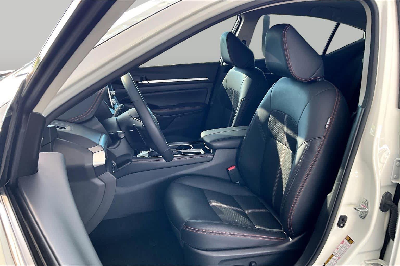 Certified 2024 Nissan Altima 2.5 SR FWD image 8