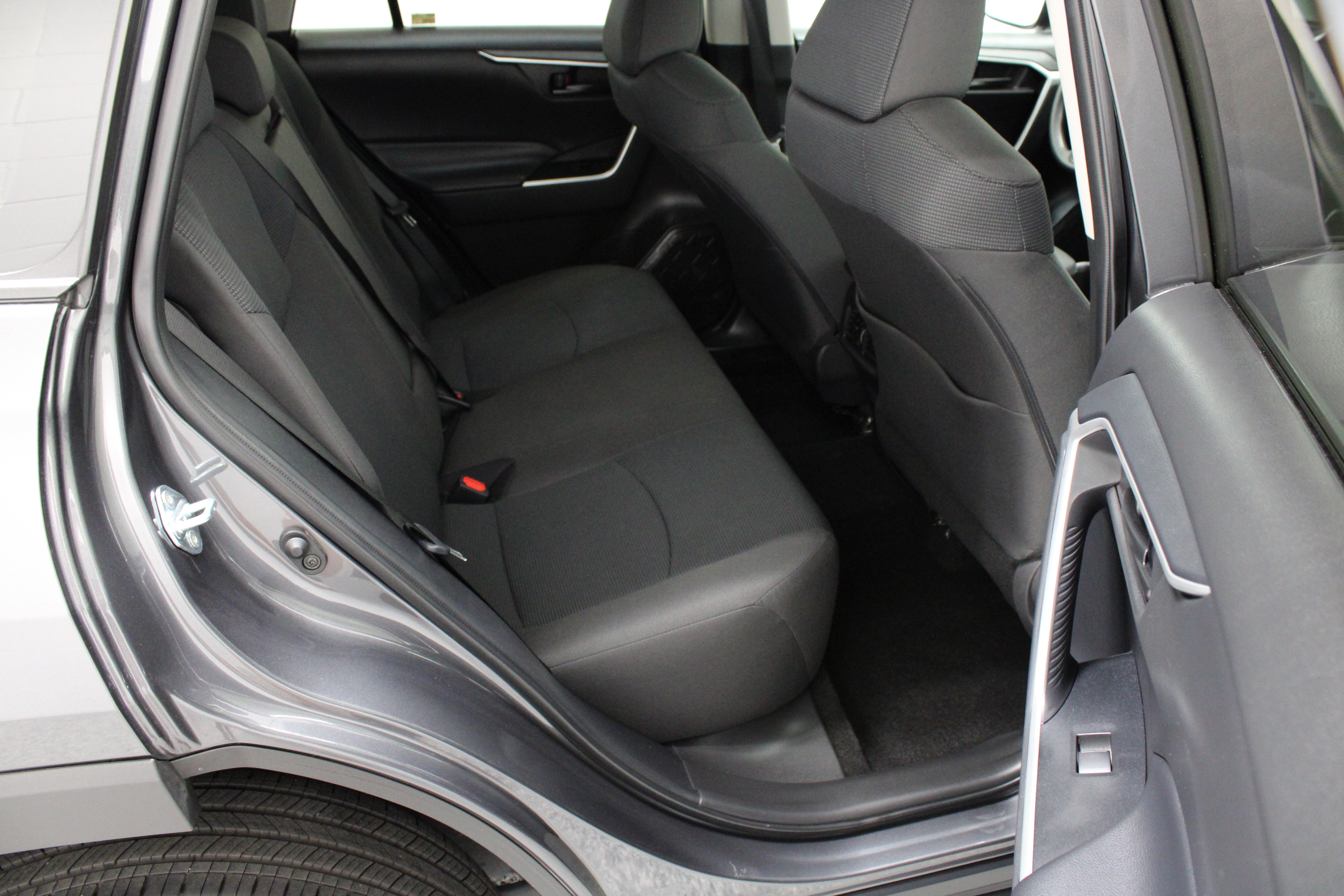 Certified 2024 Toyota RAV4 LE FWD image 29