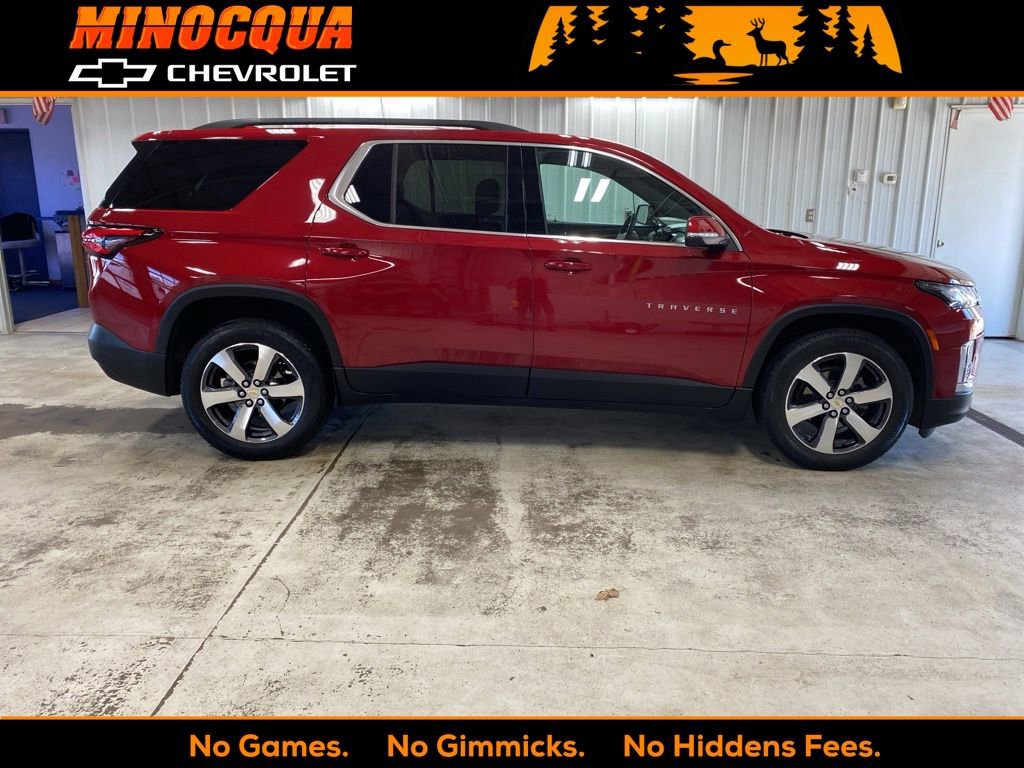 Used 2023 Chevrolet Traverse LT w/ LT Premium Package AWD/4WD image 1