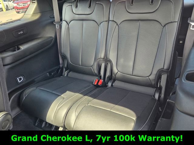 Certified 2024 Jeep Grand Cherokee L Limited w/ Luxury Tech Group II image 12