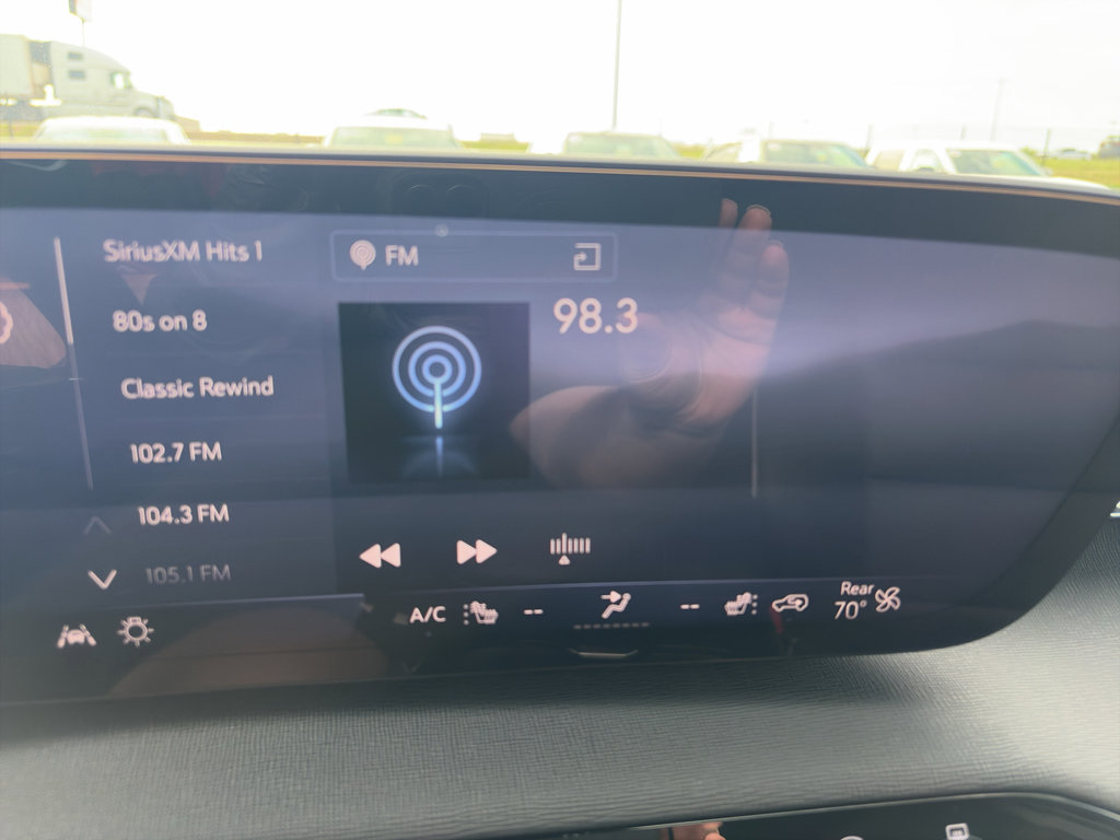 Used 2025 Buick Enclave Sport Touring FWD image 19