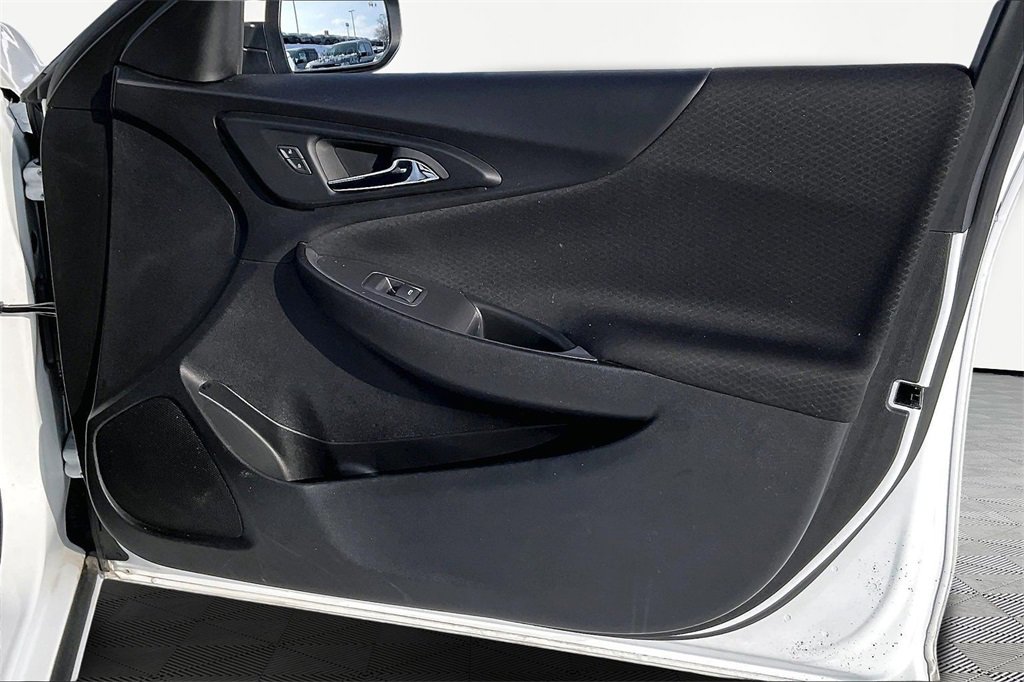 Used 2024 Chevrolet Malibu LS image 29