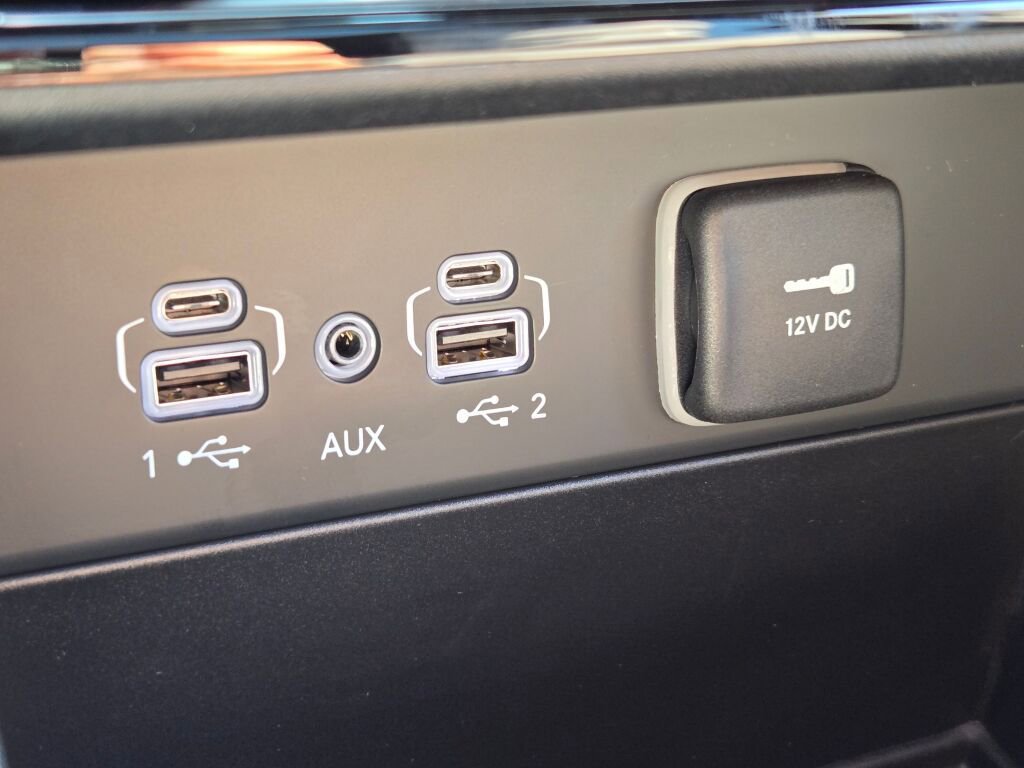 New 2025 Jeep Grand Cherokee L Limited w/ Luxury Tech Group II image 26