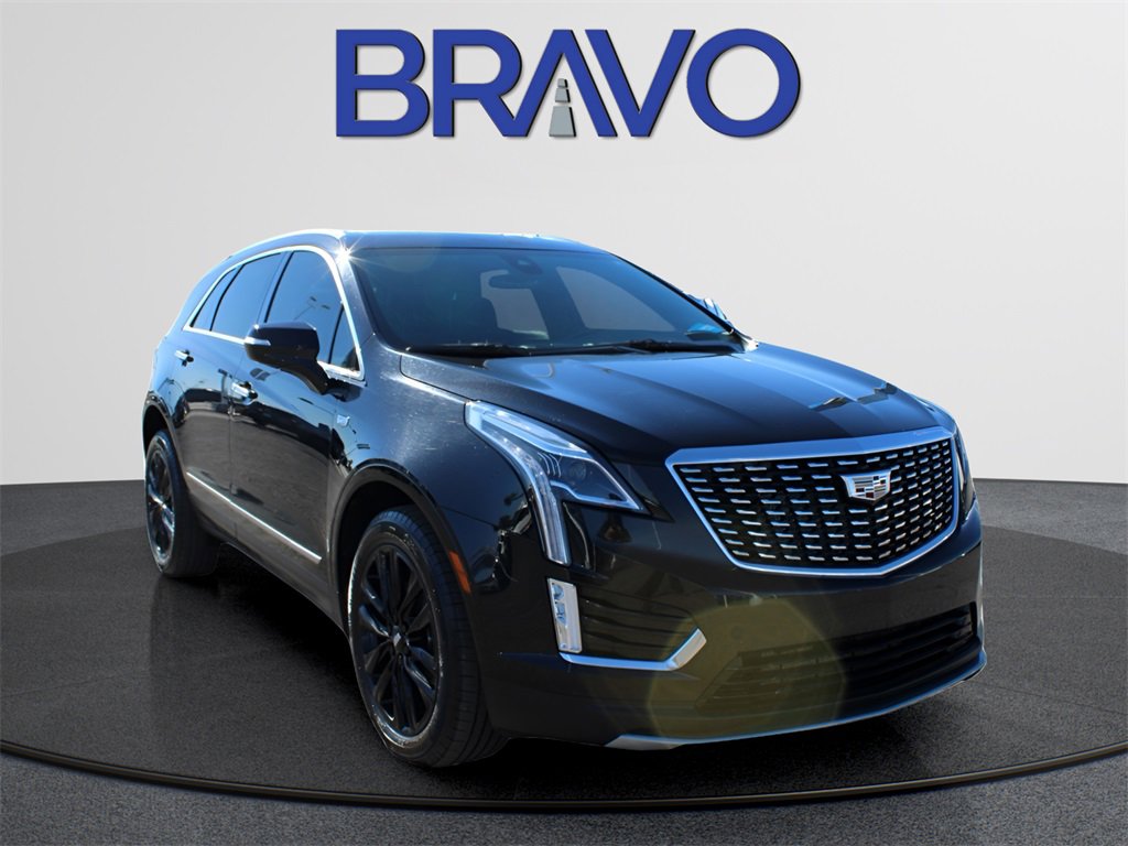 Used 2022 Cadillac XT5 Premium Luxury w/ LPO, Floor Liner Package image 3