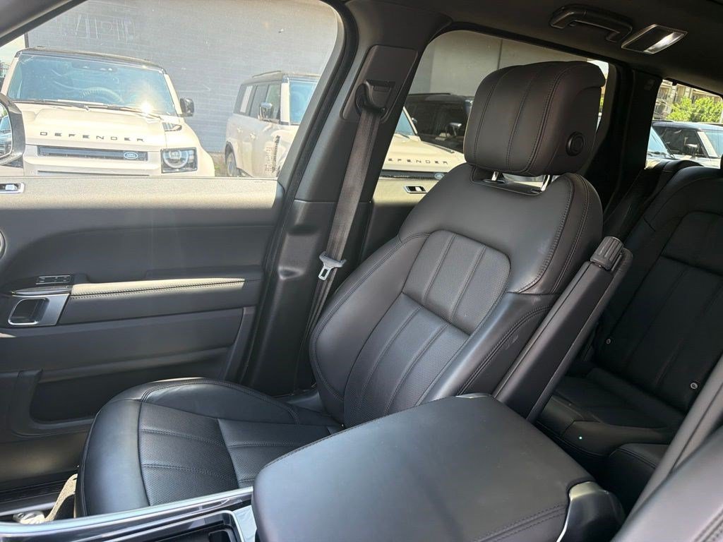Used 2019 Land Rover Range Rover Sport HSE AWD/4WD image 19