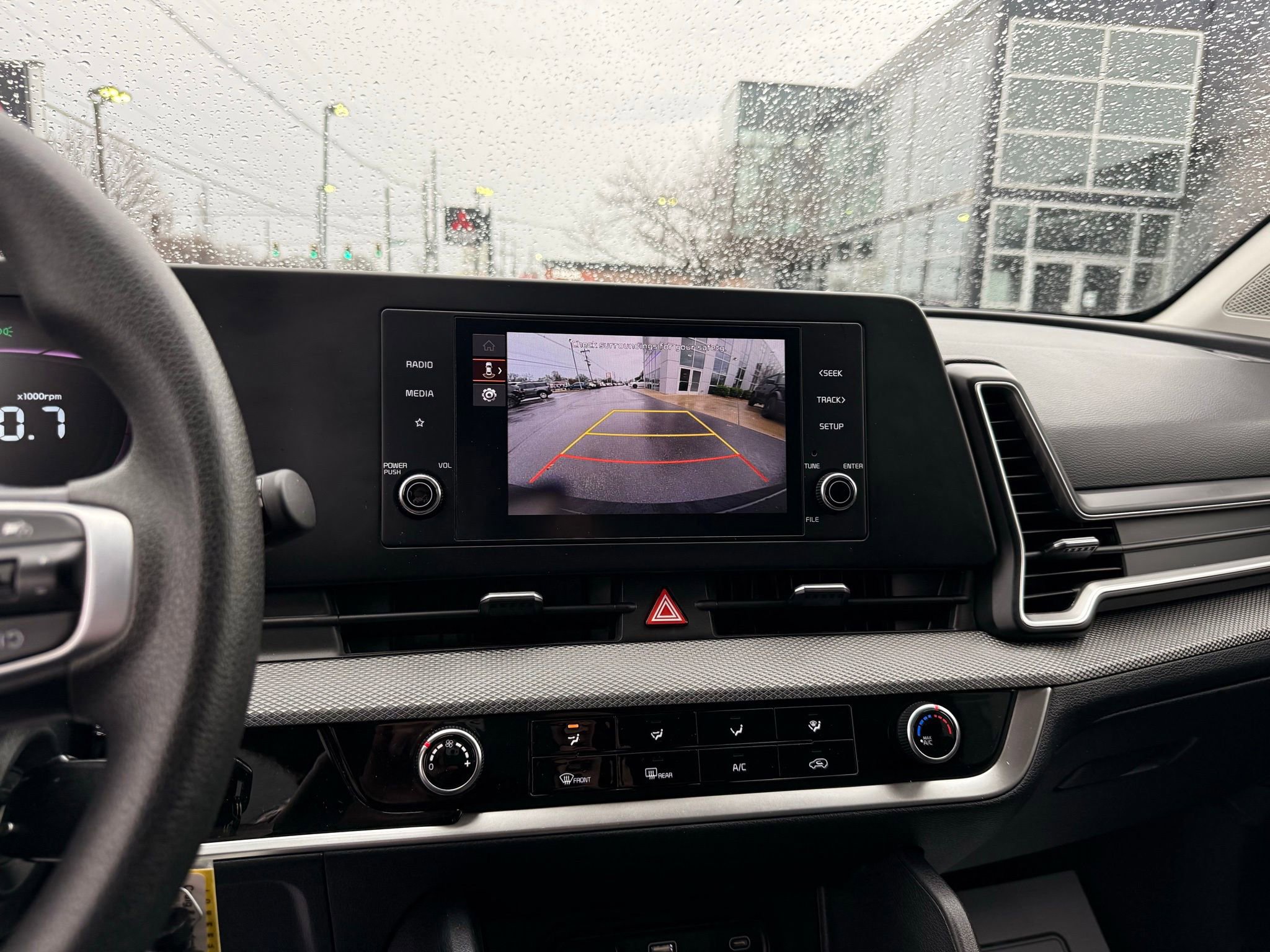 Used 2024 Kia Sportage LX image 40