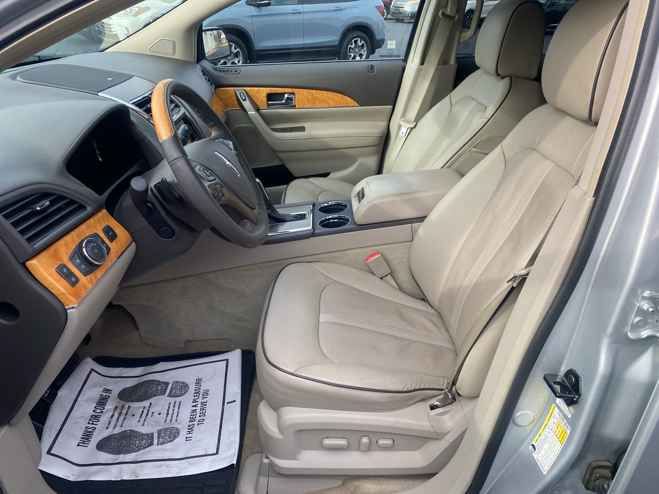 Used 2015 Lincoln MKX FWD w/ Equipment Group 101A image 10