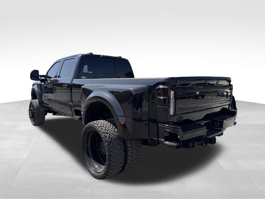 Used 2023 Ford F450 Platinum w/ FX4 Off-Road Package AWD/4WD image 19