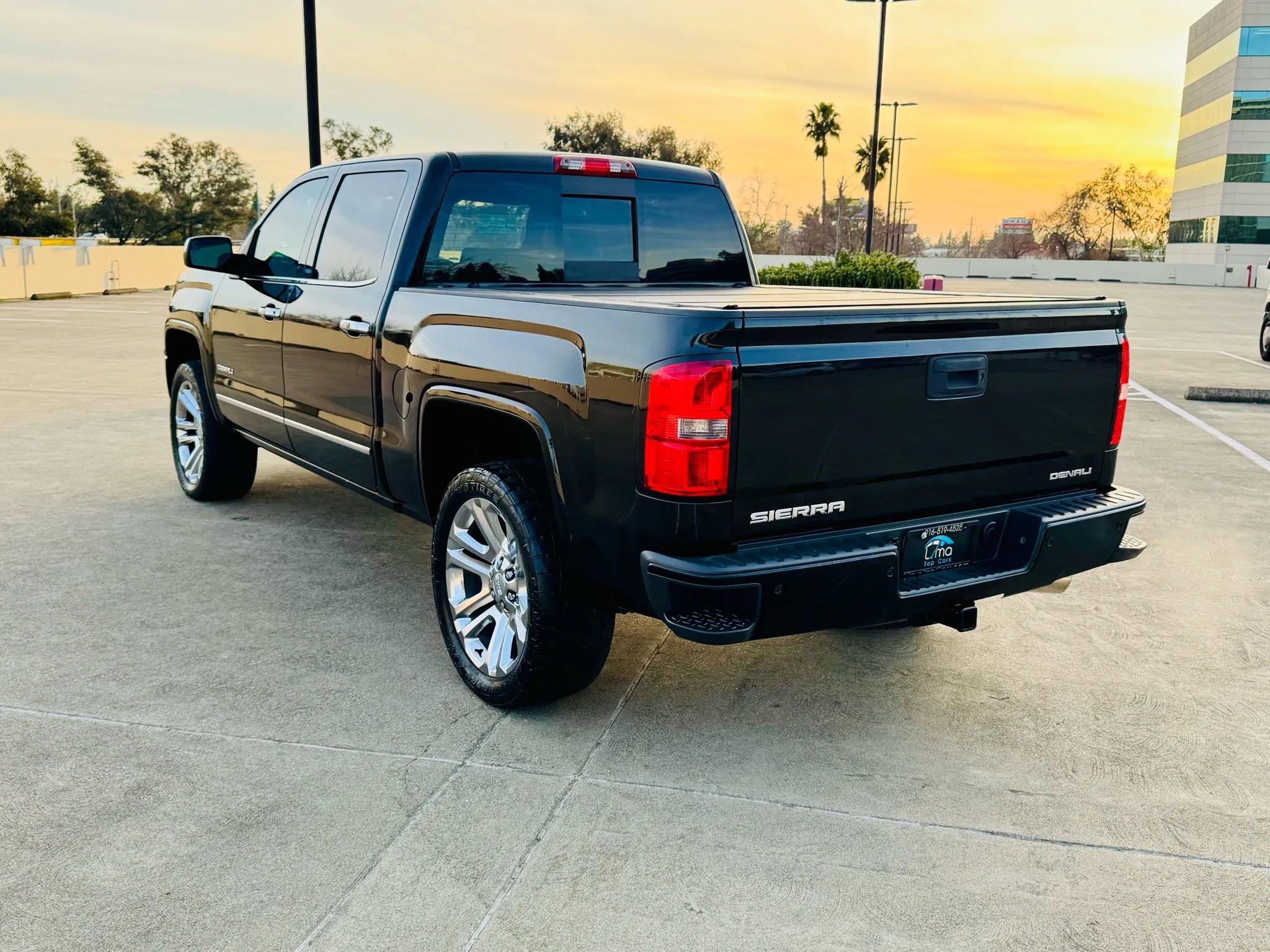 Used 2014 GMC Sierra 1500 Denali image 9