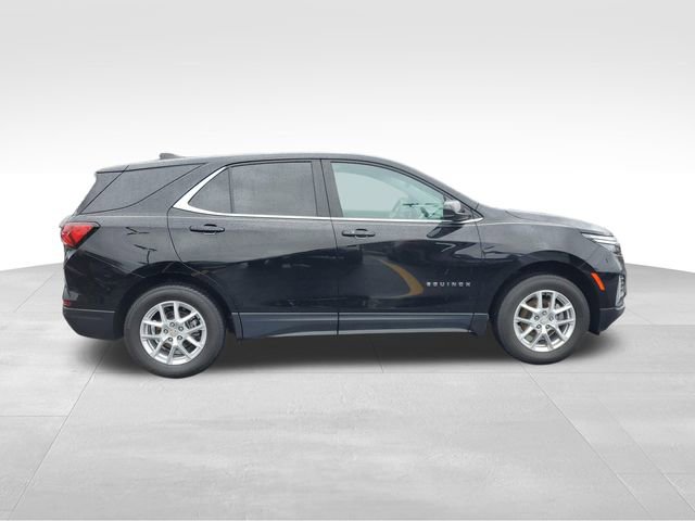 Certified 2024 Chevrolet Equinox LT w/ LPO, Floor Liner Package image 6
