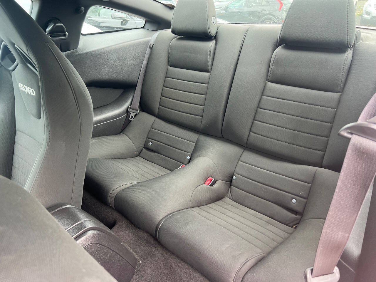 Used 2014 Ford Mustang Coupe RWD image 16