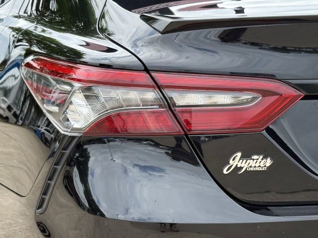 Used 2022 Toyota Camry XSE image 7