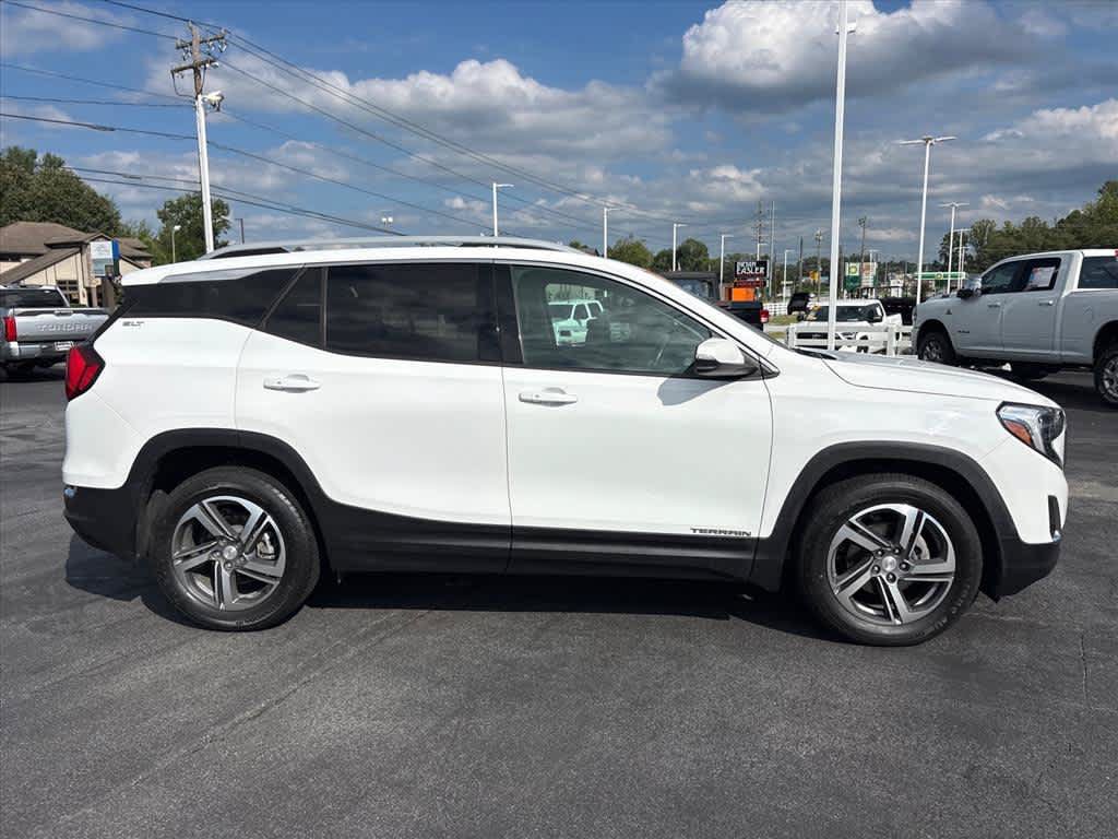 Used 2021 GMC Terrain SLT FWD image 2