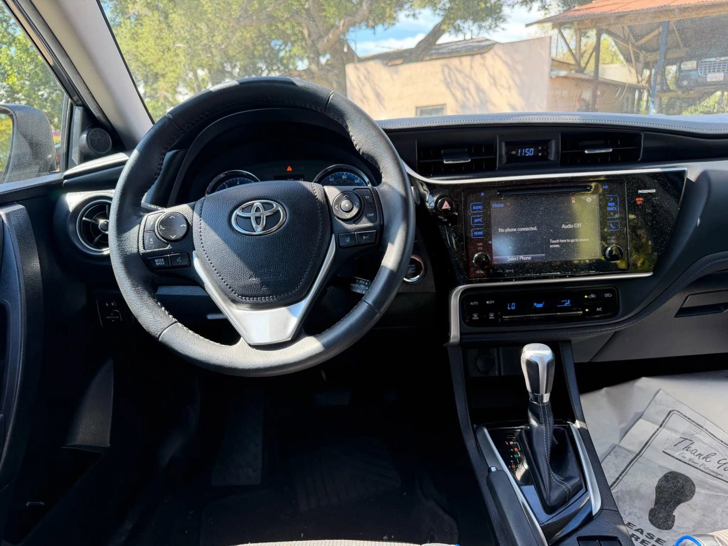 Used 2017 Toyota Corolla SE w/ SE Premium Package FWD image 18