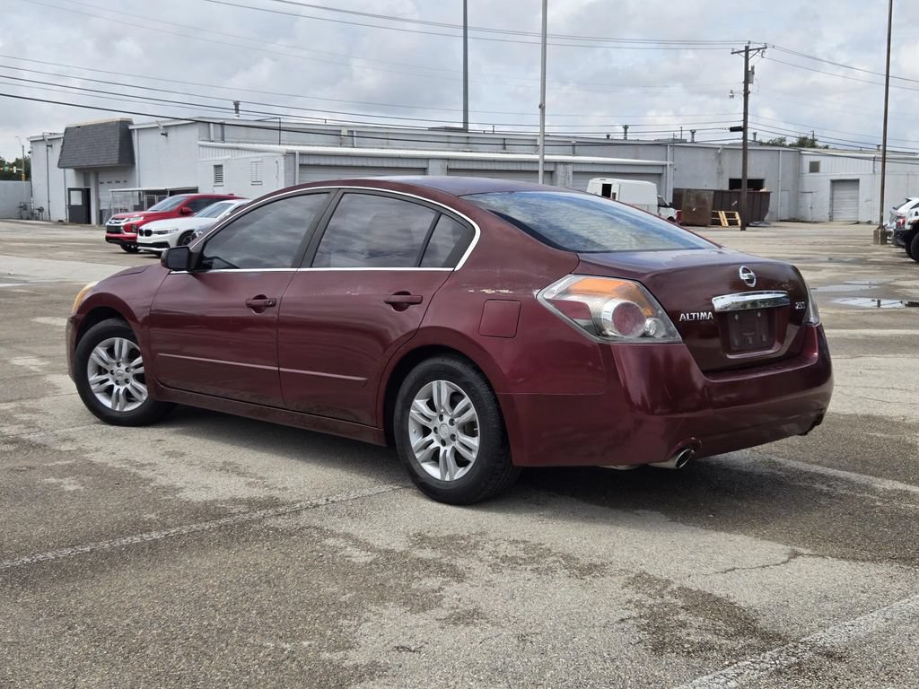 Used 2011 Nissan Altima 2.5 S w/ Convenience Pkg FWD image 5