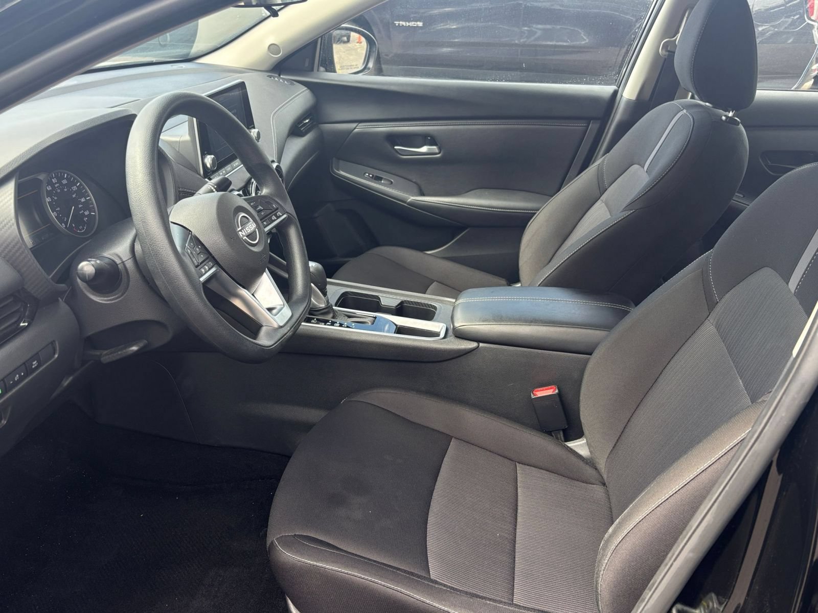 Used 2025 Nissan Sentra SV FWD image 22