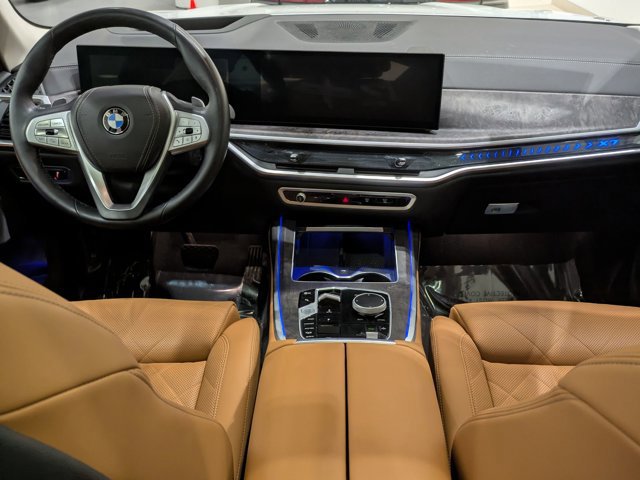 Used 2023 BMW X7 xDrive40i w/ Premium Package AWD/4WD image 19