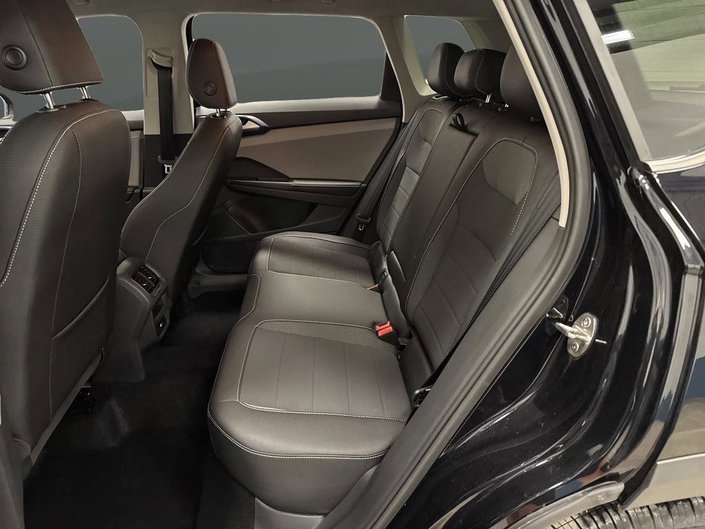 Used 2024 Volkswagen Taos SE image 26