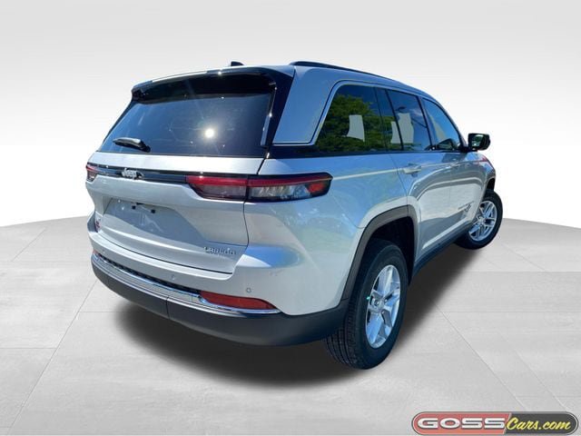 New 2026 Jeep Grand Cherokee Laredo X AWD/4WD image 3