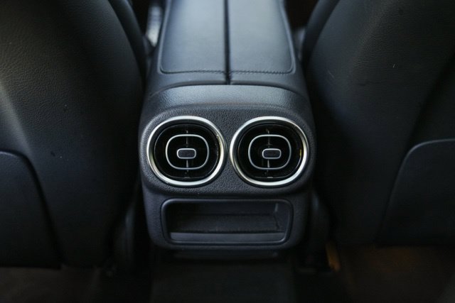 Used 2023 Mercedes-Benz GLC 300 w/ AMG Line image 38
