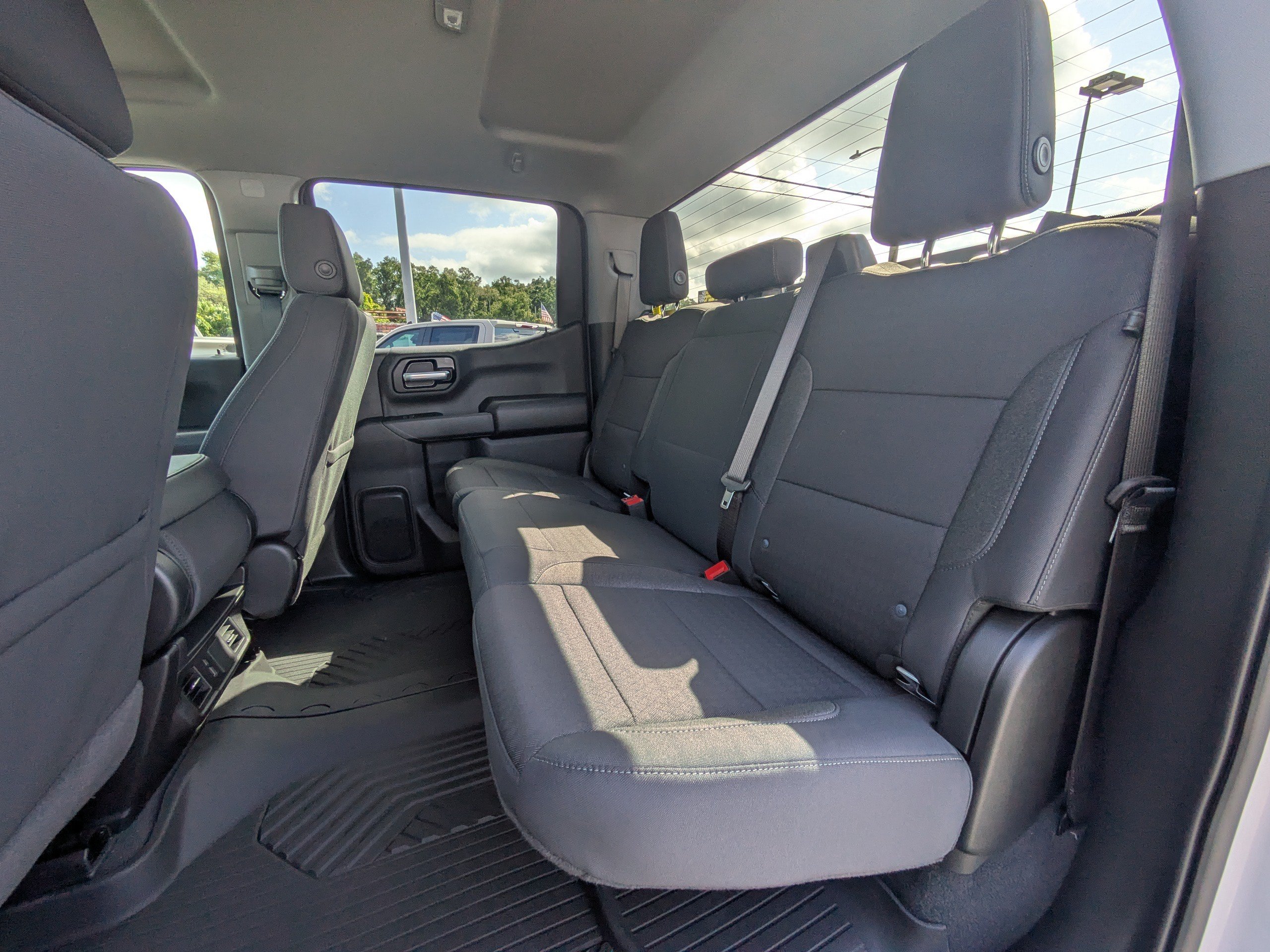 New 2026 Chevrolet Silverado 1500 Custom Trail Boss w/ LPO, Dark Essentials Package AWD/4WD image 14