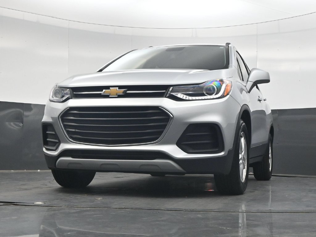 Used 2020 Chevrolet Trax LT w/ LT Convenience Package FWD image 28