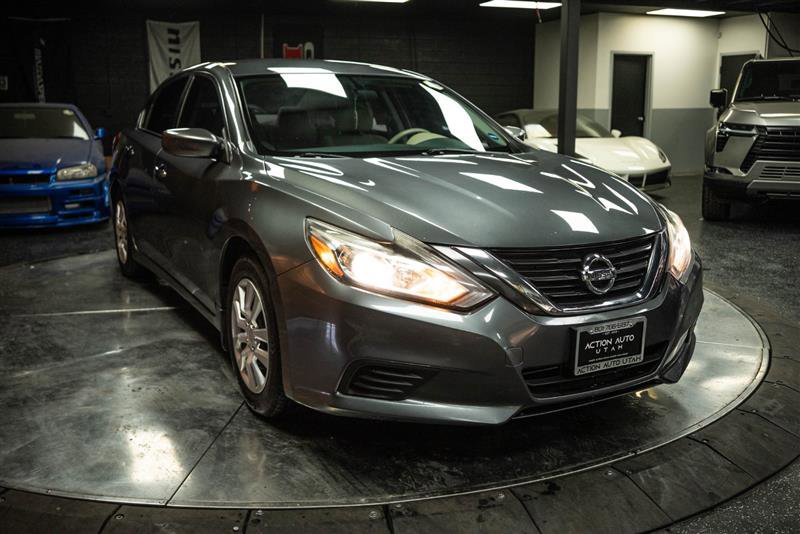 Used 2017 Nissan Altima 2.5 S w/ Power Driver Seat Package FWD image 5