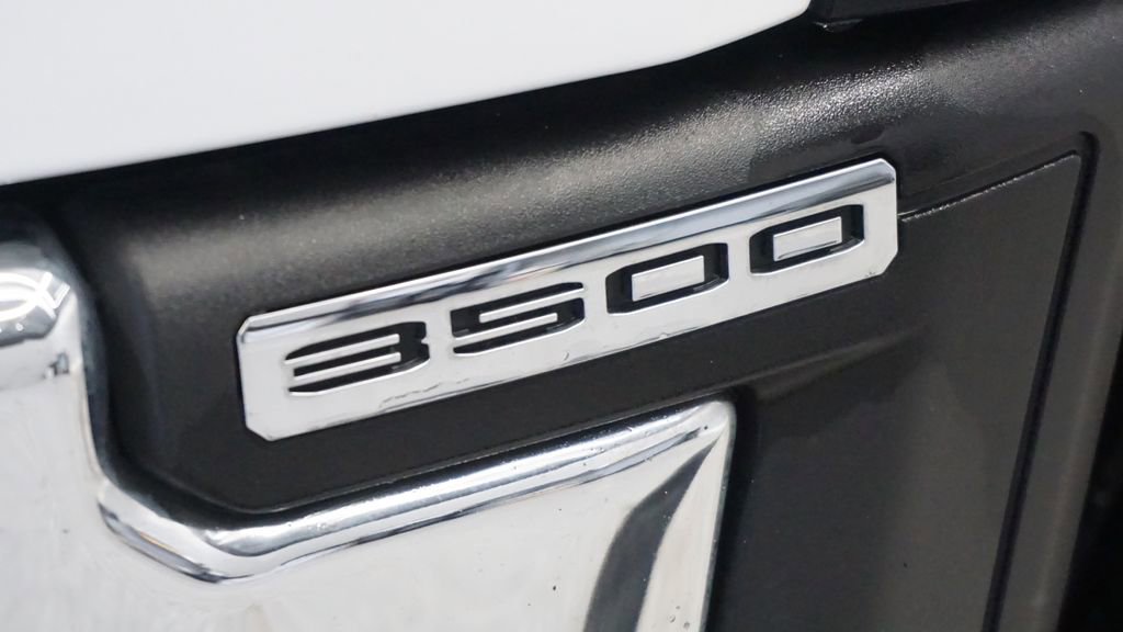 Used 2024 GMC Sierra 3500 Pro image 11