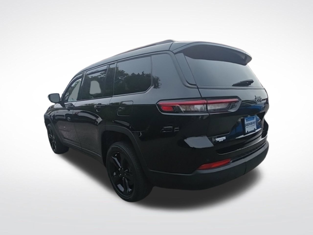 Used 2024 Jeep Grand Cherokee L Laredo RWD image 4