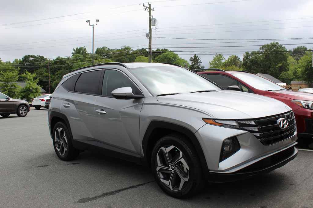 Used 2024 Hyundai Tucson SEL w/ Convenience Package AWD/4WD image 3