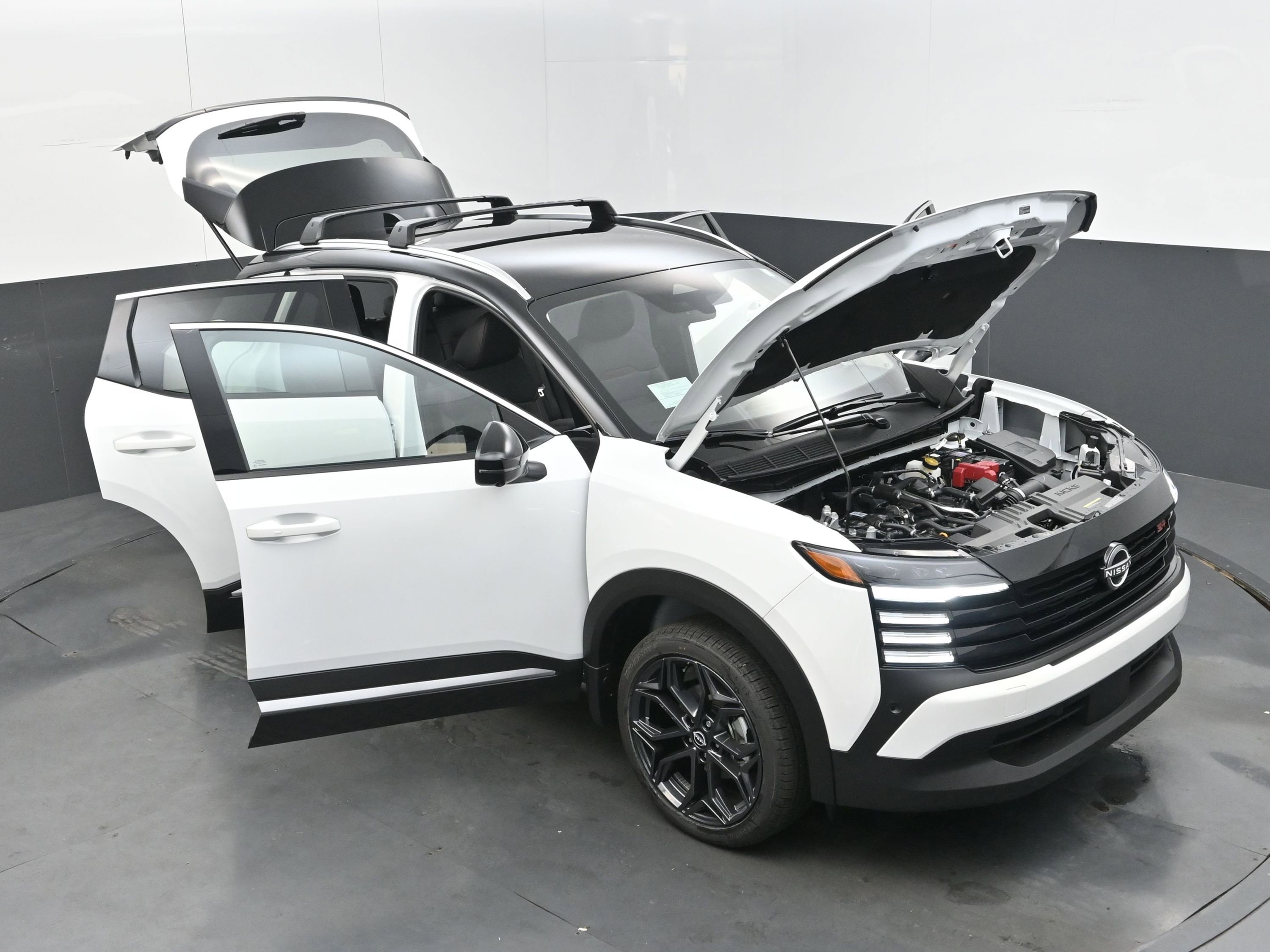 New 2026 Nissan Kicks SR image 38