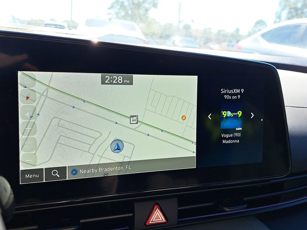 New 2025 Hyundai Elantra Limited image 22