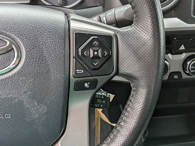 Used 2017 Toyota Tacoma SR5 AWD/4WD image 18