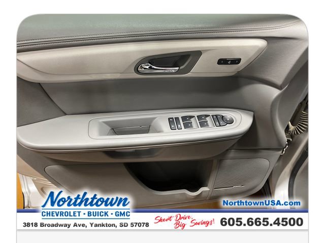 Used 2016 Chevrolet Traverse LT image 22