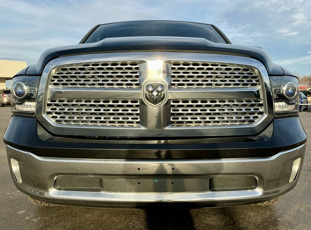 Used 2016 RAM 1500 Laramie w/ Convenience Group image 9