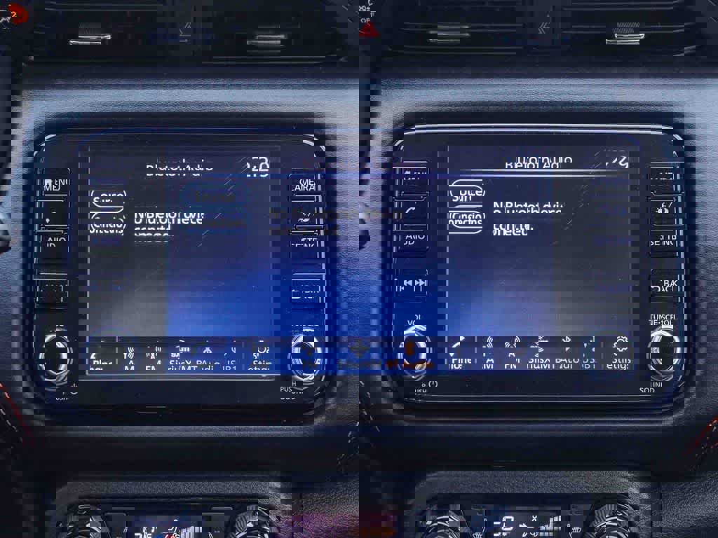 Used 2023 Nissan Kicks SR w/ SR Premium Package image 13